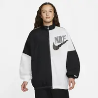 Nike Sportswear M