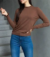 Gemre Brown soft sweater decorated with a frill Luel