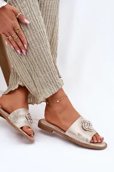 S. BARSKI Dámské Pantofle Na Plochém Podpatku S Ozdobným Detalem S.Barski