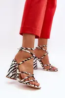 Boto Módne sandále na opätku čierno-biele Josette