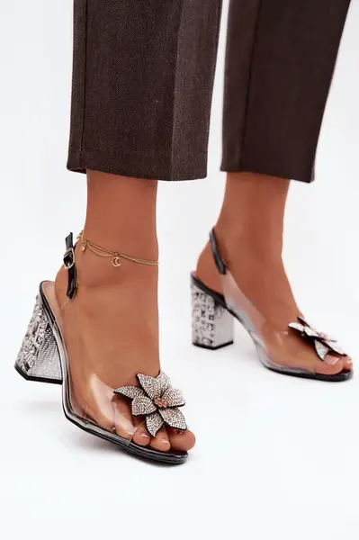 Dámské transparentní sandály s květinovým zdobením