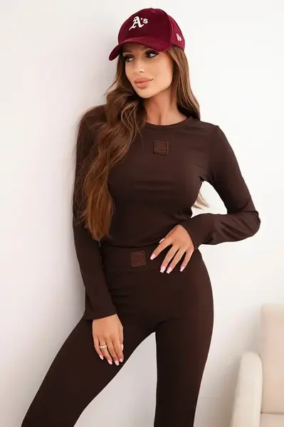 Kesi Włoski Dámsky bavlnený komplet s dlhým rukávom a legínami hnedý