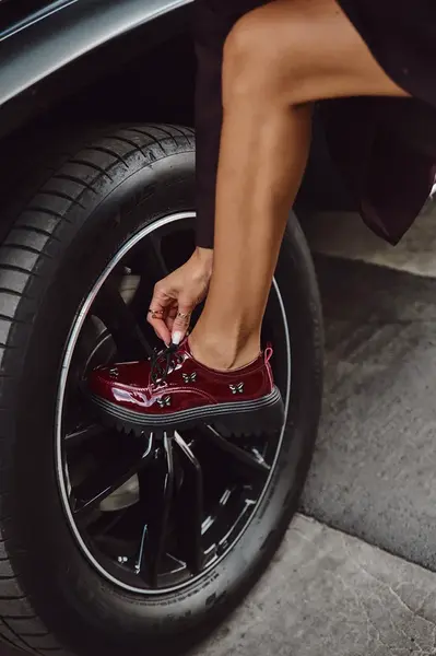 Dámske lakované mokasíny Artiker