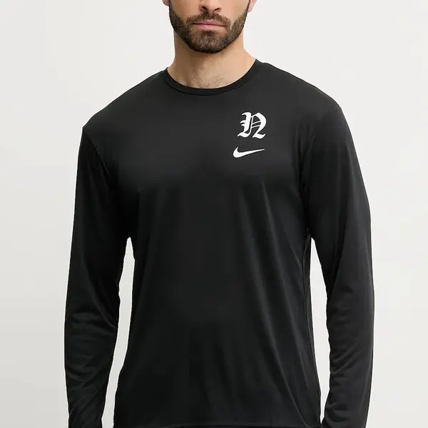 Tréninkové tričko s dlouhým rukávem Nike černá barva, NESSF474
