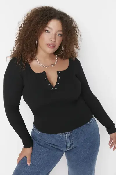 Dámske tričko  Trendyol TBBAW23AF00030/Black