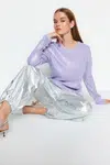Trendyol Lilac Basic Foil pleteninový sveter s potlačou