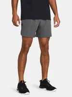 Tmavosivé športové kraťasy Under Armour UA Peak Woven Shorts