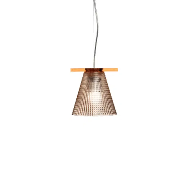 Light-Air, růžová, z expozice Kartell