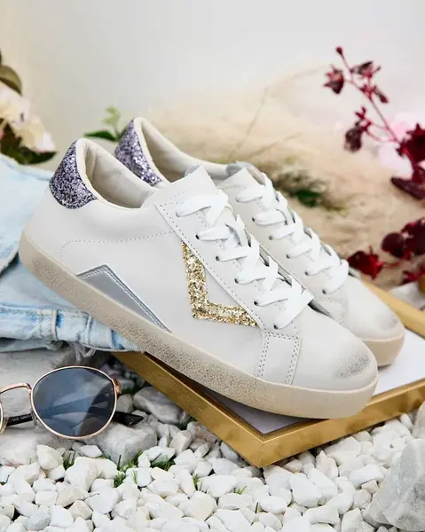 Resti Women's sporty sneakers with embellishments Ginn