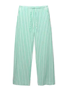 Pull&Bear Nohavice  zelená / biela