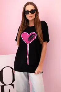 Kesi Dámské bavlněné oversize tričko srdcem a třásněmi černá