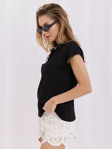 Černá letní halenka s krajkou