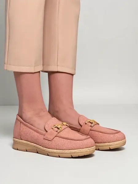 Resti Women's flats with a decorative detail on the toe