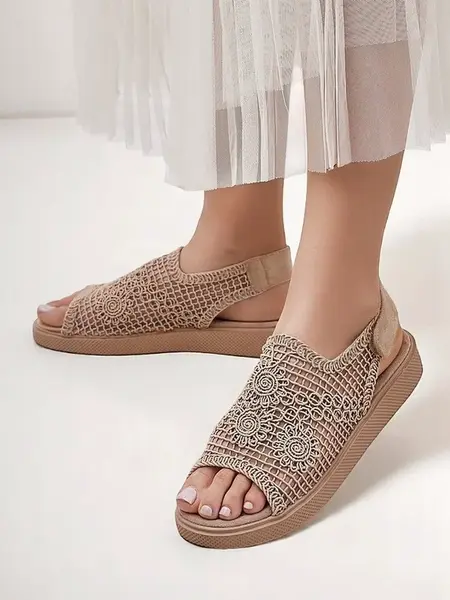 Resti Women’s Levay openwork sandals with an upper