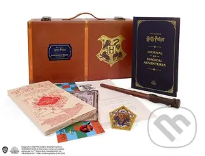 Harry Potter: Hogwarts Trunk Collectible Set - Donald Lemke