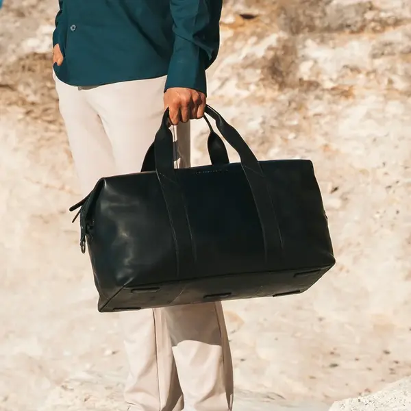 Pánska kožená cestovná taška The Chesterfield Brand Conor - čierna