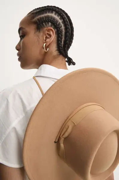 Klobouk Answear.LAB hnědá barva