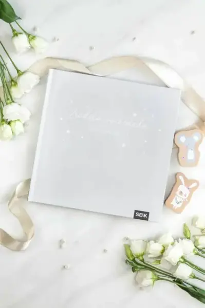 Vzpomínková kniha pro miminko - Zrodila se hvězda (neutralní)