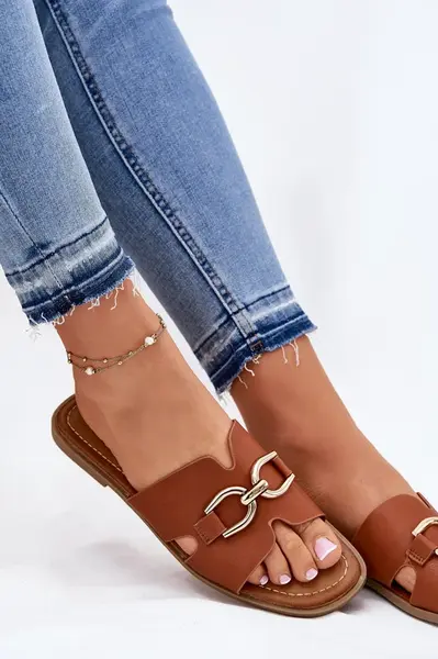 EVENTO Dámske Plátené Sandále S Dekoratívnym Detailom Camel Amiresna