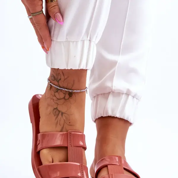 Módní veganské pantofle ZAXY