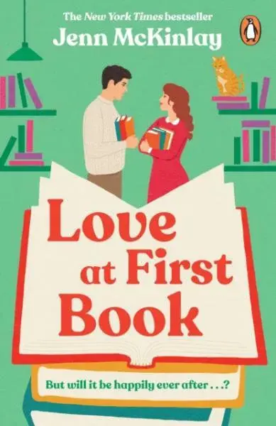 Love At First Book - Jenn McKinlayová
