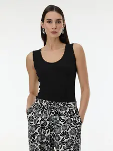 Čierne tielko ORSAY