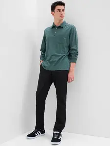 Čierne pánske nohavice GAP Slim Fit