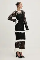 Šaty Never Fully Dressed