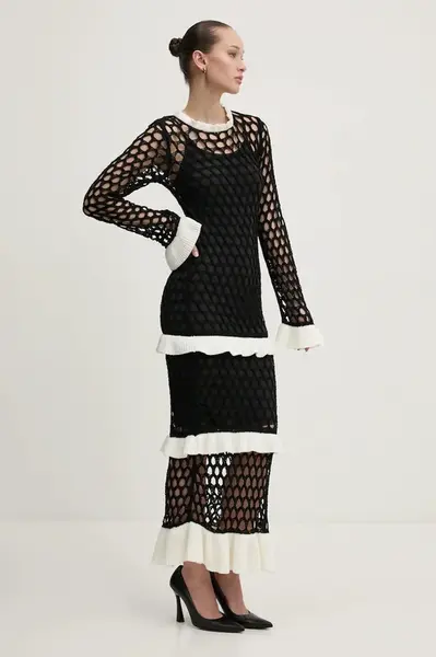 Šaty Never Fully Dressed