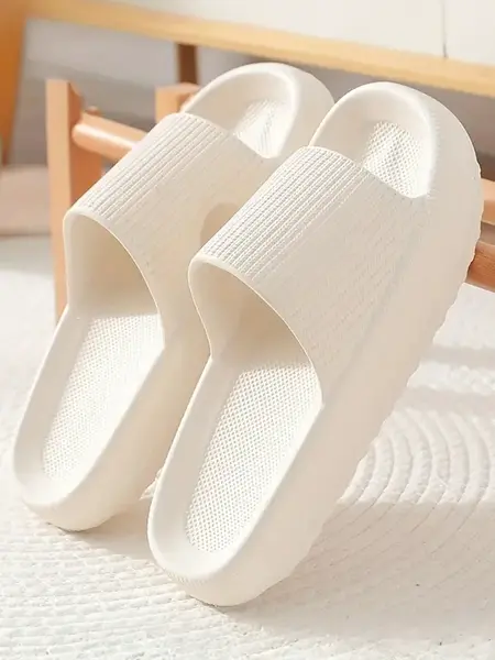 Dámské klapky MISSWALK bílé