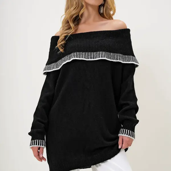 Trend Alaçatı Stili Women's Black Madonna Collar Stripe Detail Oversize Winter Knitted Sweater
