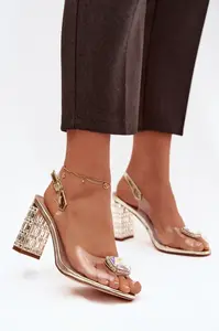 Transparentní sandály na podpatku s krystaly