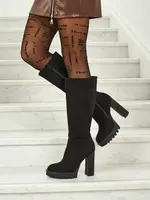 Dámské kozačky na podpatku z eko-semiše