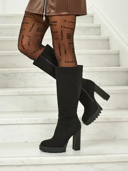 Dámské kozačky na podpatku z eko-semiše