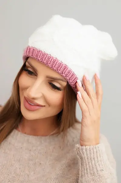 Kesi Dámská zimní čepice z vlny s propleteným vzorem K443 bílá + růžová