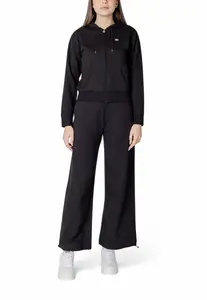 Čierna tepláková súprava EA7