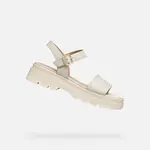 Béžové dámské sandály Geox Adacter S - Dámské