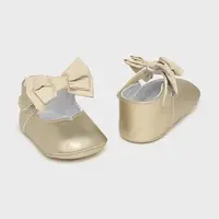 Dětské boty Mayoral Newborn béžová barva, 9961