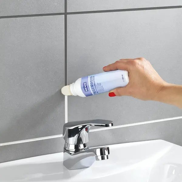 Bielič škár s hubkou