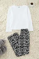 Trendyol White-Black Leopard Patterned Knitted Pajama Set
