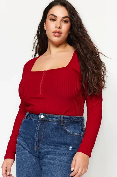 Dámské tričko Trendyol TBBSS22AF0027/Black