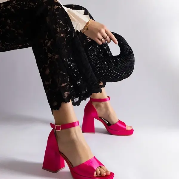 Gemre Pink satin block heel sandals Saucedo