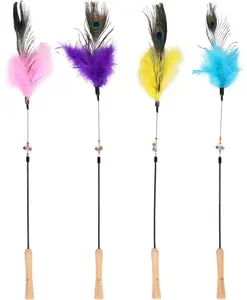 Flamingo Faye hračka s peřím 1 ks