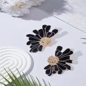 1 Pair Alloy Stud Earrings