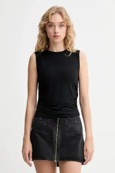 Levi's Top Levi's