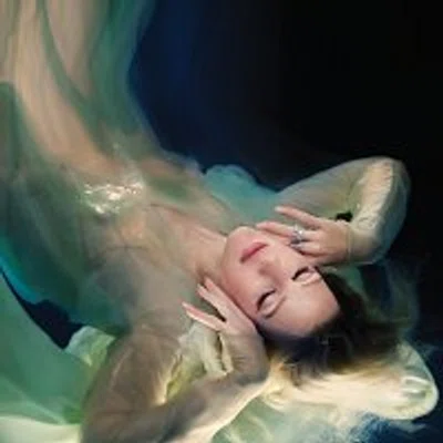 Ellie Goulding – Higher Than Heaven [Deluxe]