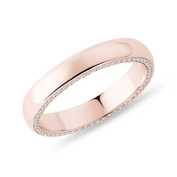 Dámský snubní prsten v růžovém zlatě s diamanty po obvodu KLENOTA