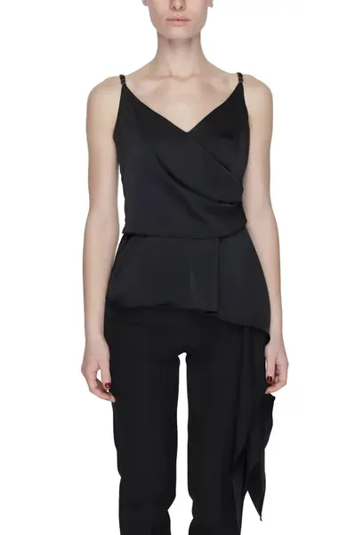 Černý top na ramínka