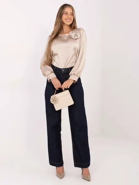 Saténová blúzka s dlhými rukávmi