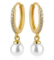 Troli Pozlacené kruhové náušnice s krystaly a perlou VREPE003GI